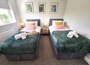 4-Bed Work Retreat | Dover | Wi-Fi & Parking