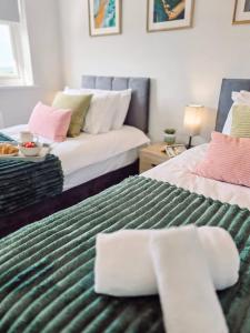 4-Bed Work Retreat | Dover | Wi-Fi & Parking