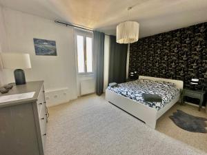 Maisons de vacances Halte Lutine - Maison chaleureuse en pierres : photos des chambres