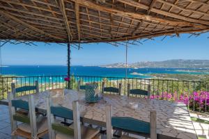 Villa con Piscina Privata vista 180 gradi sul mare