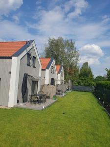 Solo na wyspie, blisko morza Sobieszewo