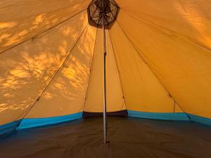 Natur pur im Tipi -Dein Rückzugsort in Schwedens Wildnis