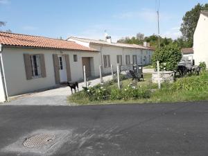 Maisons de vacances maison avec courette : Maison 2 Chambres