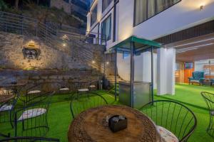 The Chalet Homestay I Luxury Rooms I Kasauli