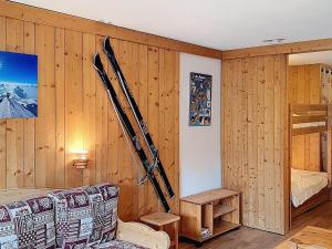 Studio confortable au centre avec balcon - FR-1-518-113