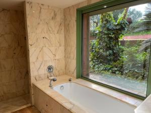 Villas Spacious villa in Biot : photos des chambres