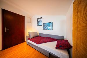 Flex SelfCheckIns 159 - Zagreb - 2 Bedrooms - Parking - Terrace