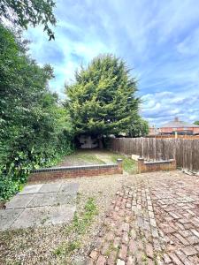 Rushden Home - Perfect for Contractors - Free Parking - Sleeps 5 - Garden - Netflix and HDR TV