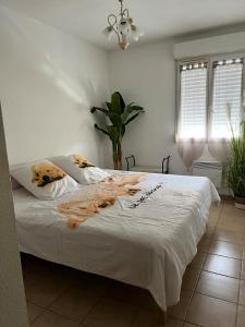 Appartements Appartement, 6 people, pool access, 10 minutes from Avignon, : photos des chambres