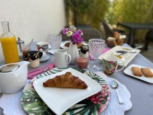 B&B / Chambres d'hotes La Villa Aux Oliviers : photos des chambres