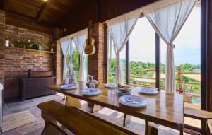 Holiday Home Blackrock Siscia by Villas Guide