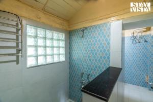 StayVista at Belmont House with Bonfire, Gazebo