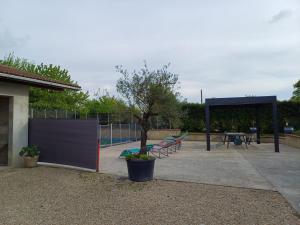 Villa avec piscine au calme à la campagne