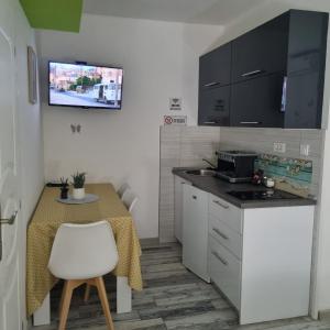APARTMANI PAVLOVIC - 3hvězdičkové hotely ve městě Zelenika