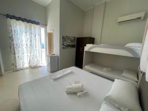 Quadruple Room with Sea View room in Hotel Ble Ble Vlore