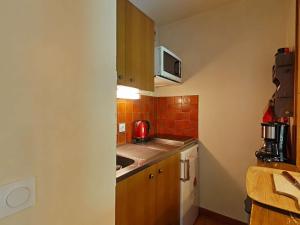 Appartements Studio confortable - 4 pers, parking, animaux acceptes - FR-1-241-97 : photos des chambres