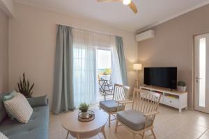 Blue Haven Chania Apt Next to the Sea