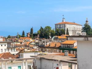 Luminosissimo Attico con Vista Panoramica su Udine
