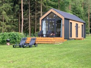 Makosieje Modern House-bon turystyczny,nowoczesna stodoła 10 m od jeziora,ogrzewanie,wifi