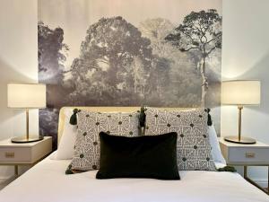 3 bed Flat in Manchester with Parking