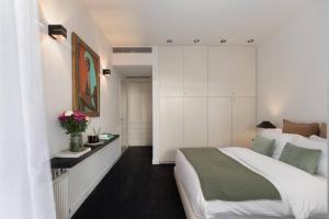 3BD 2 Floor Maisonette with Pool