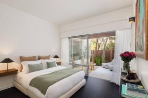 3BD 2 Floor Maisonette with Pool