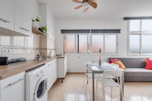 Home2Book Charming Rooftop Vibes Apartment