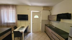 Apartments STRUNAJN 