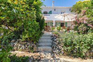 Villas LA VILLA DES FLEURS en duplex avec jardin et piscine : photos des chambres