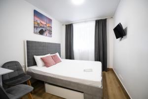 СВІТЛО Є ЗАВЖДИ апартаменти MYFREEDOM поруч із метро Вокзальна