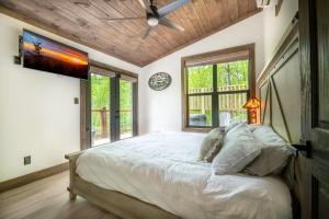 Smoky Mountain Secret By Avada Properties