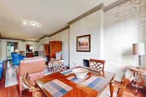 Gordon Street Retreat