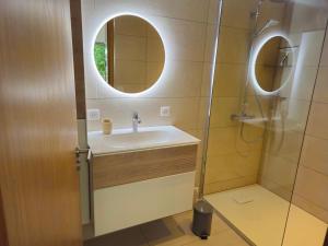 Centre Juan Les Pins 2P White Pearl garage