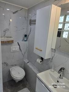 Maisons d'hotes 2 Chambres paisibles a La Trinite proche de Nice 15 mn, Monaco 20 mn et l'Italie 30 mn et aussi 2 Studios dans le meme etablissement : photos des chambres