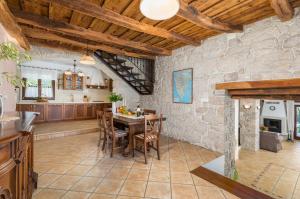 Villa Casa Garibaldi by Villsy