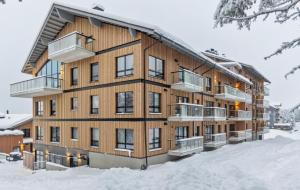 Ski Chalet C23 by Aavalevi Holidays, Ski-in Ski-out