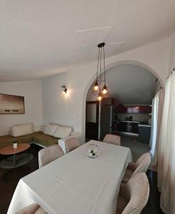 Lifestyle apartment Podstrana
