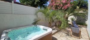 Appartement avec jardin et spa