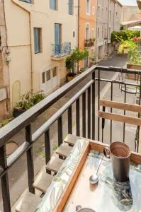 "Le Transversal 1" -Balcon-Garage privé optionnel -Centre historique-Plages à 21km !