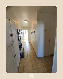 Appartements AGDE : Vue exceptionnelle sur le Fleuve et grand appartement de 2 chambres au coeur du centre historique d-Agde. : photos des chambres