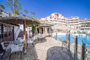 Tropical garden, sunshine, heated pool