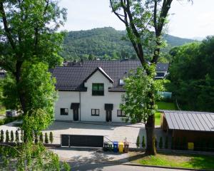 Apartamenty Pod Jaworami - 3-star hotels in Jelenia Góra