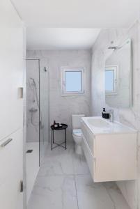 Urban Condo 10th Floor - 2 Bdr