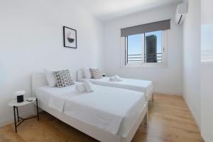 Urban Condo 10th Floor - 2 Bdr