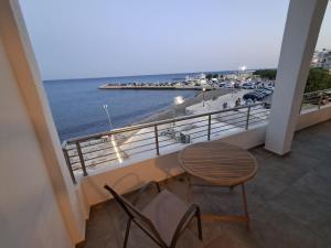 Central apartment by the sea