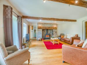 5 Bed in Brecon 90660