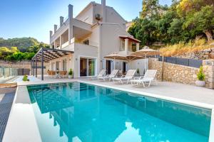 Amarilia Private Villa