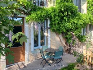 Appartements Appartement tout confort dans maison de charme : photos des chambres