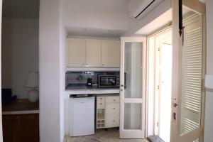 Casa Uva, sul porto di Malfa