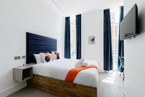 Superior Double Room room in OYO Boston Court Hotel